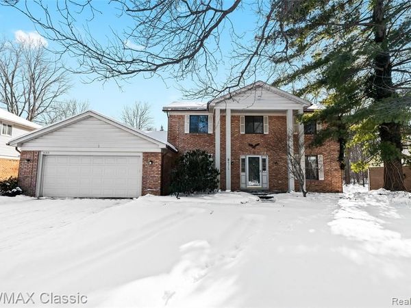 6313 Kiev Street, West Bloomfield Twp, MI 48324