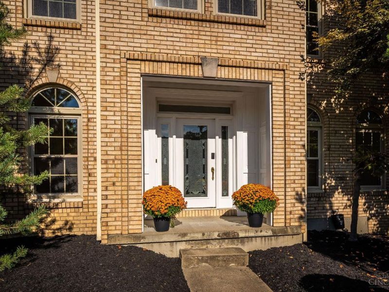 7977 Quail Meadow Lane, West Chester, OH 45069 Photo 3