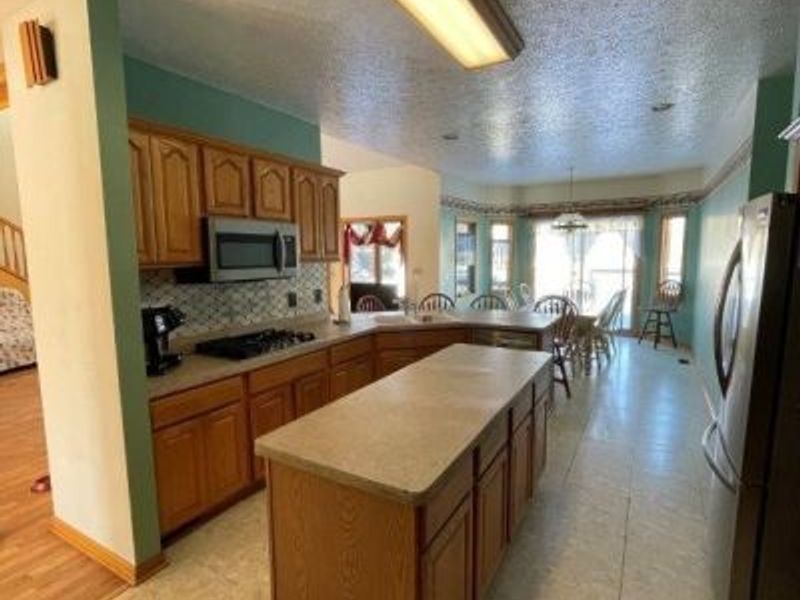 20 Marko Lane, Brooklyn Heights, OH 44131 Photo 3