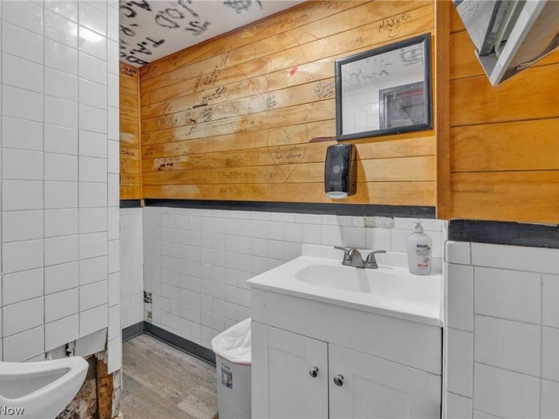 703 Lake Avenue, Elyria, OH 44035 Photo 29