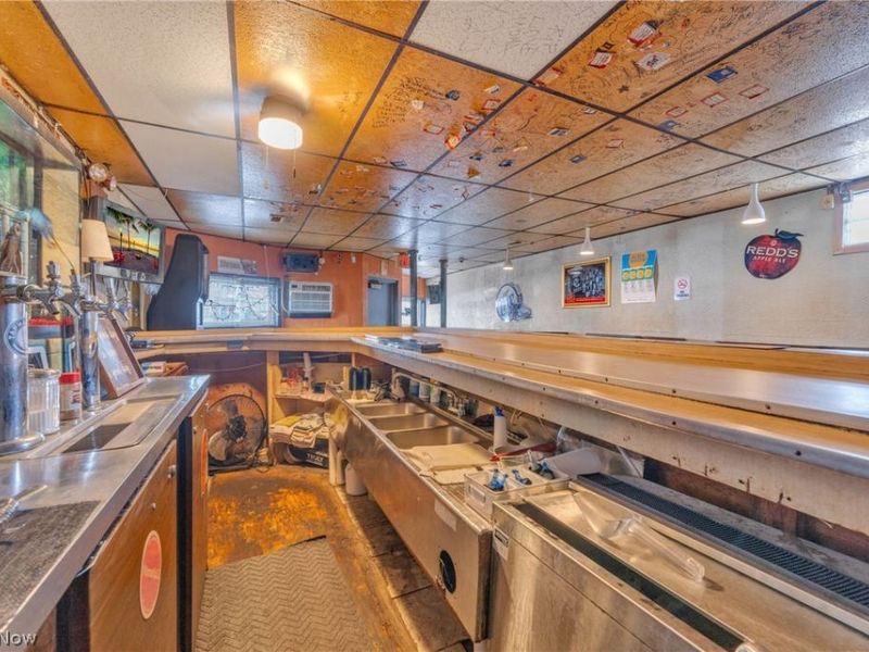 703 Lake Avenue, Elyria, OH 44035 Photo 8