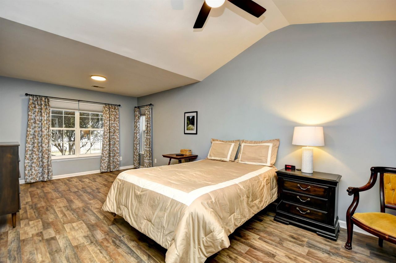 2089 Haystack Way Photo 17