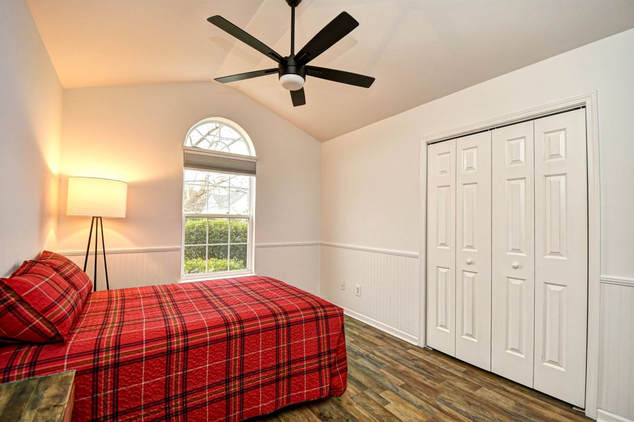 2089 Haystack Way Photo 22