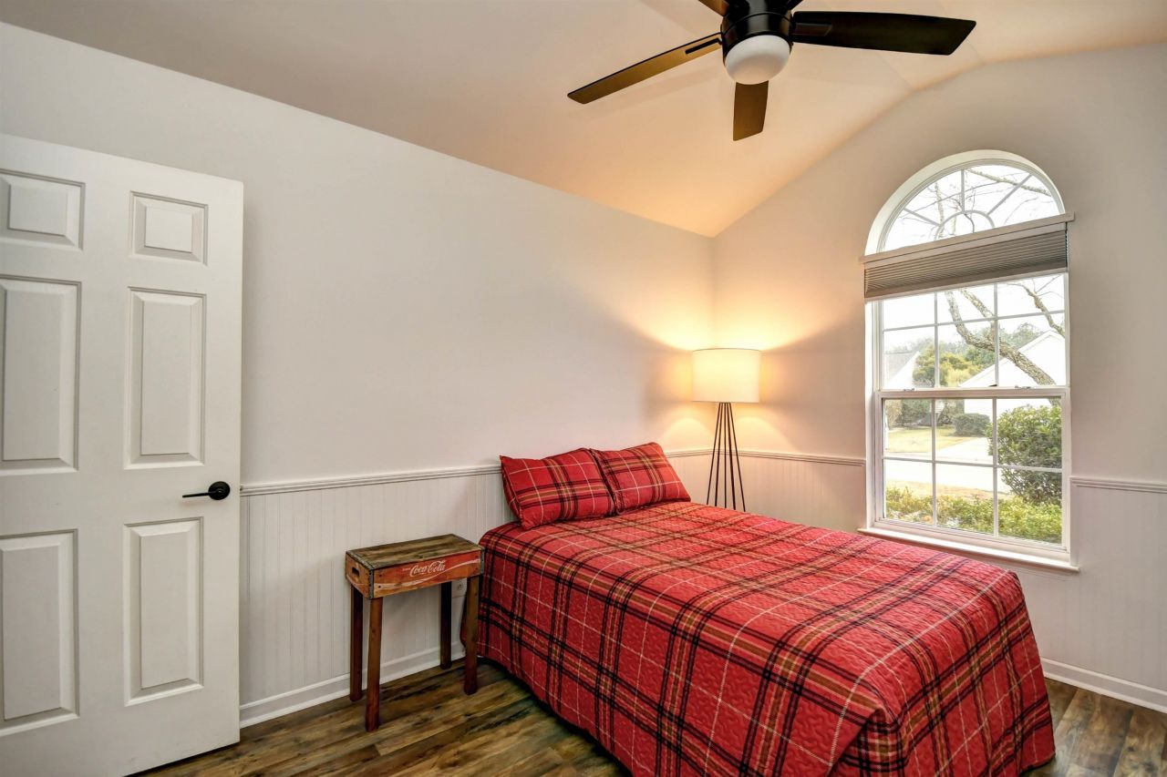 2089 Haystack Way Photo 23