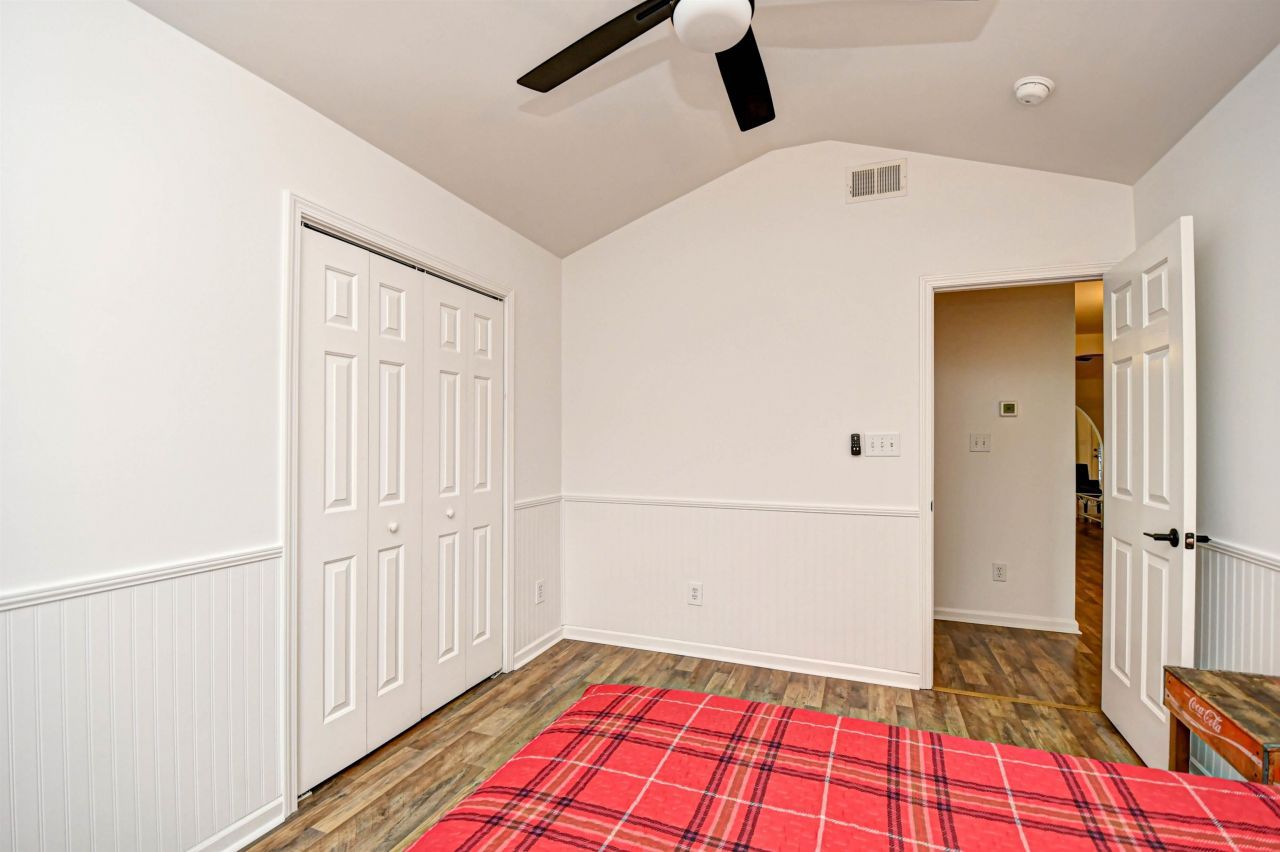 2089 Haystack Way Photo 24