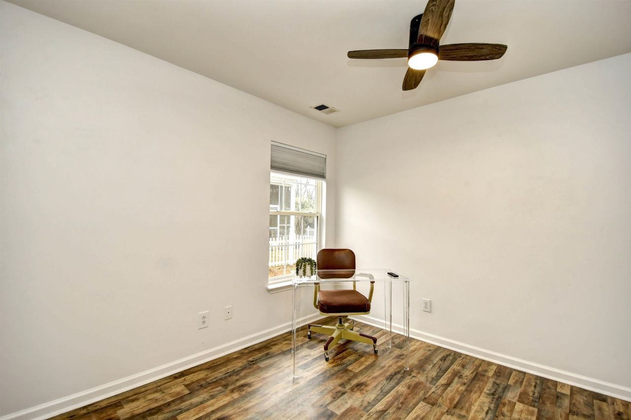 2089 Haystack Way Photo 25