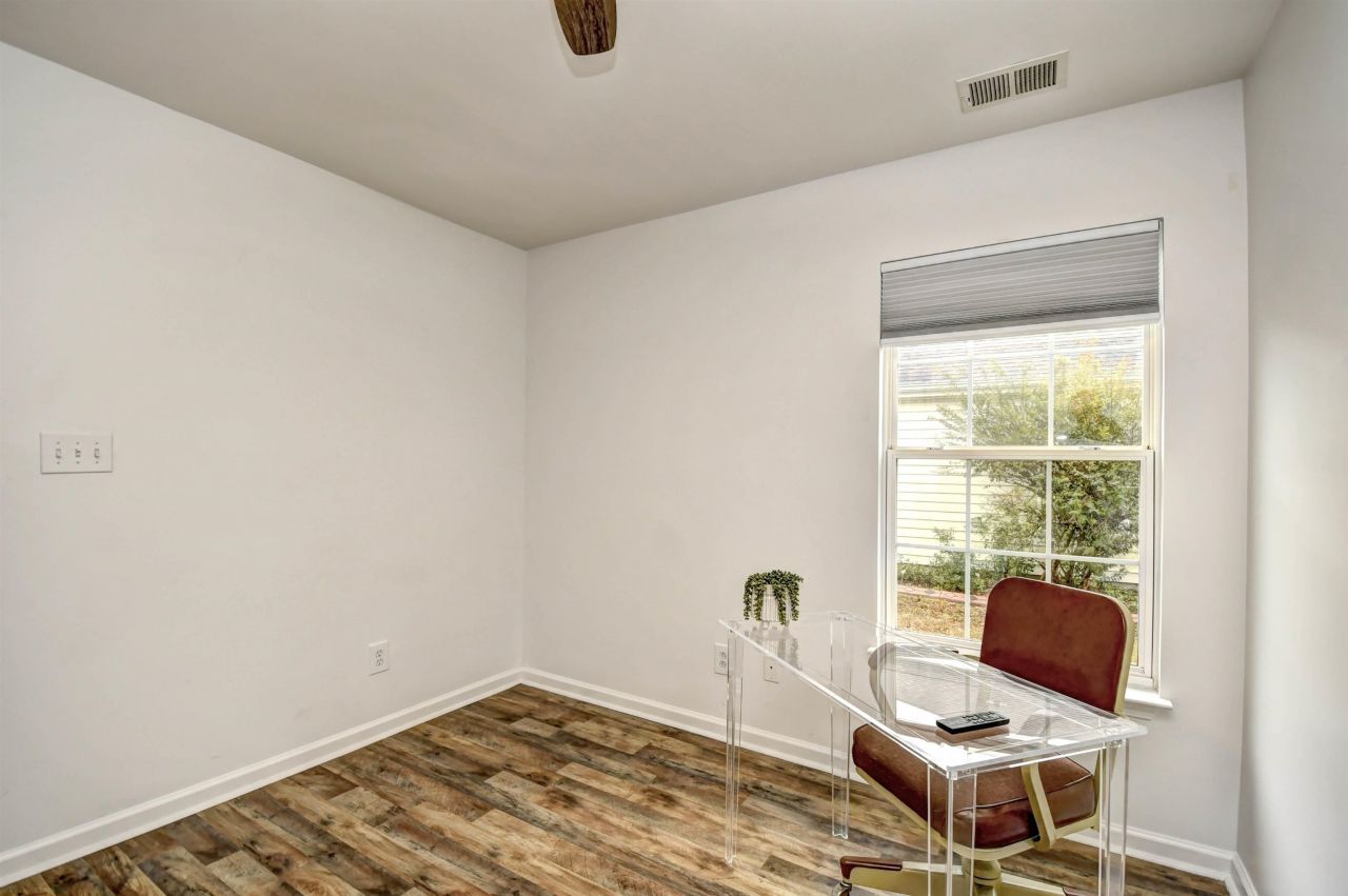 2089 Haystack Way Photo 26