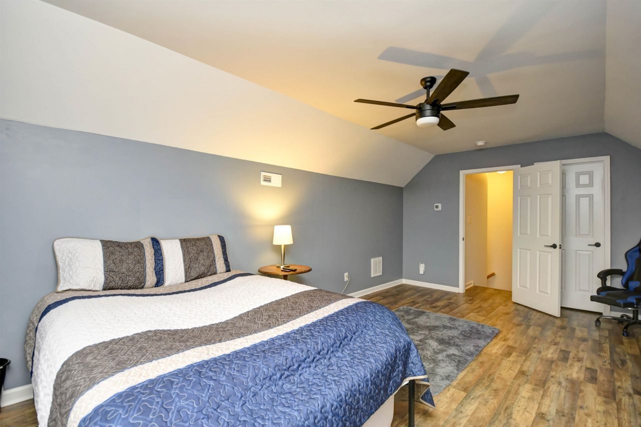 2089 Haystack Way Photo 31