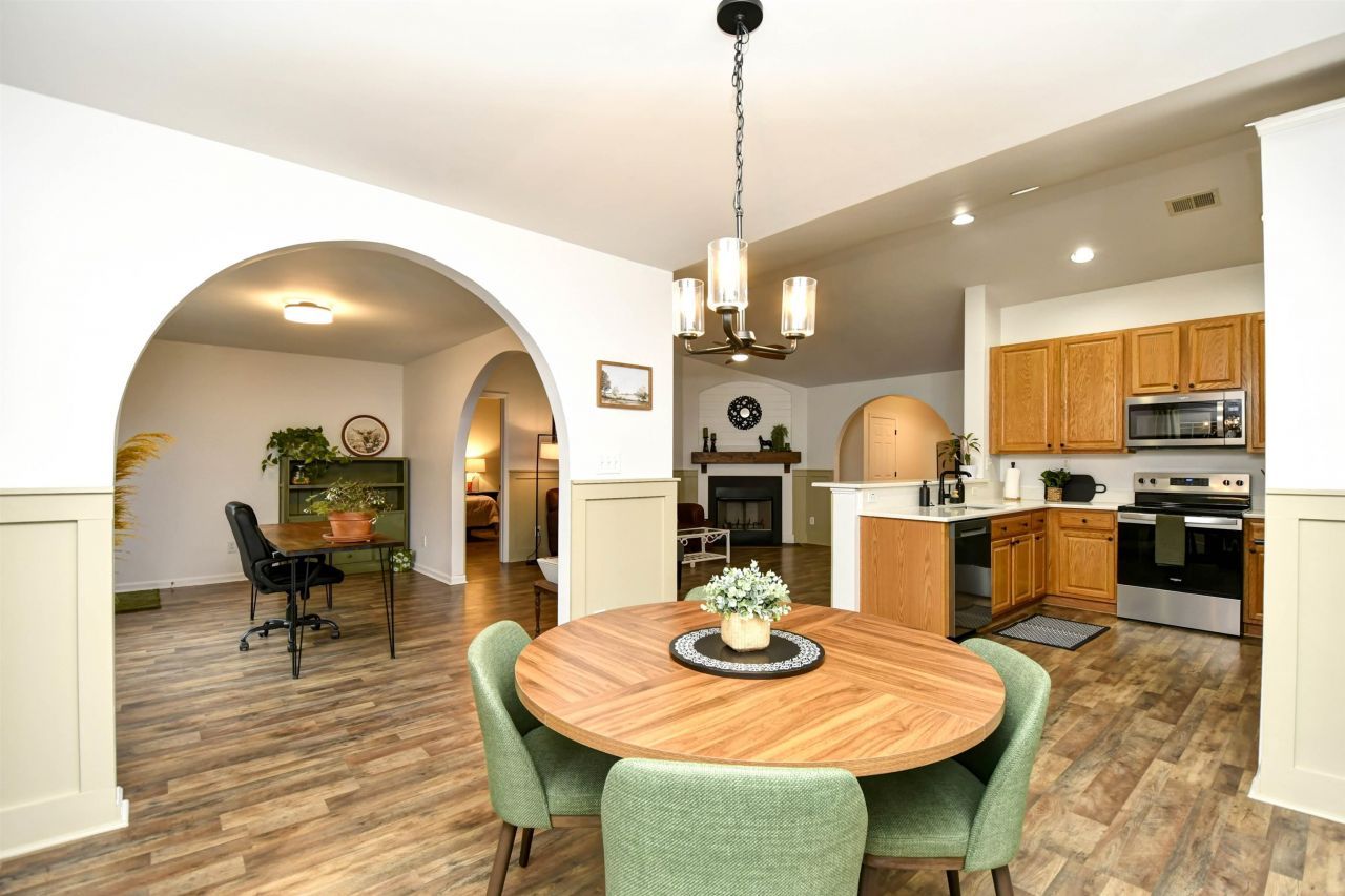 2089 Haystack Way Photo 9