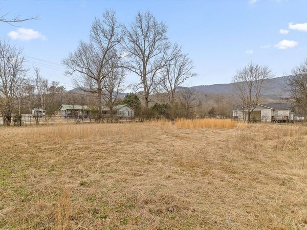 704 Ray Lane, Hixson, TN 37343