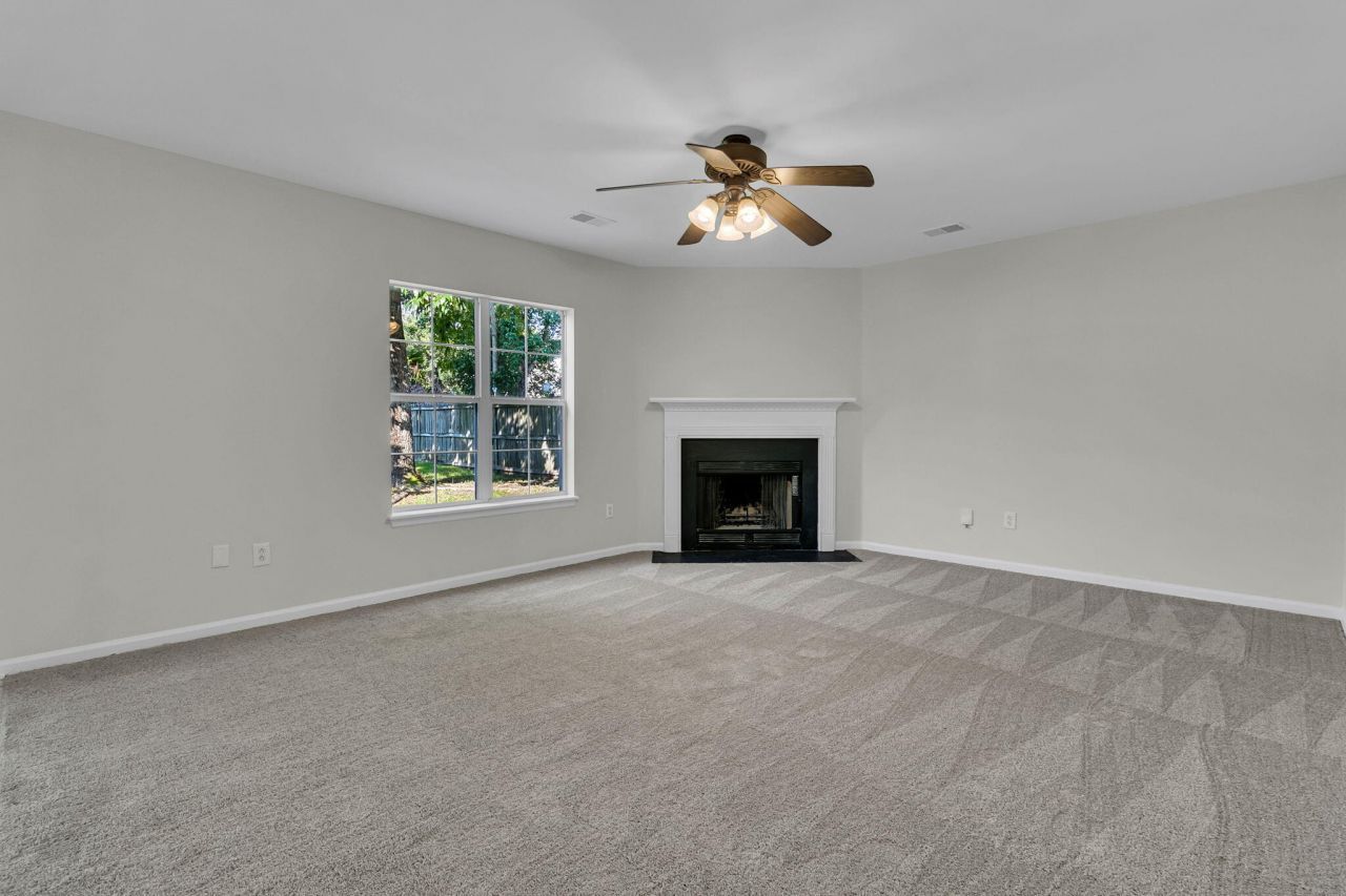 101 Wood Side Drive Photo 14