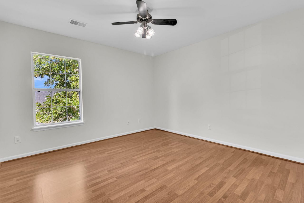 101 Wood Side Drive Photo 25