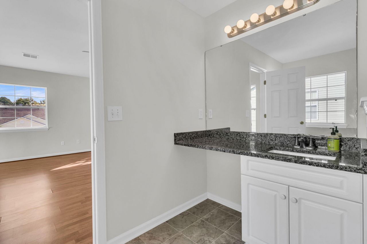 101 Wood Side Drive Photo 31