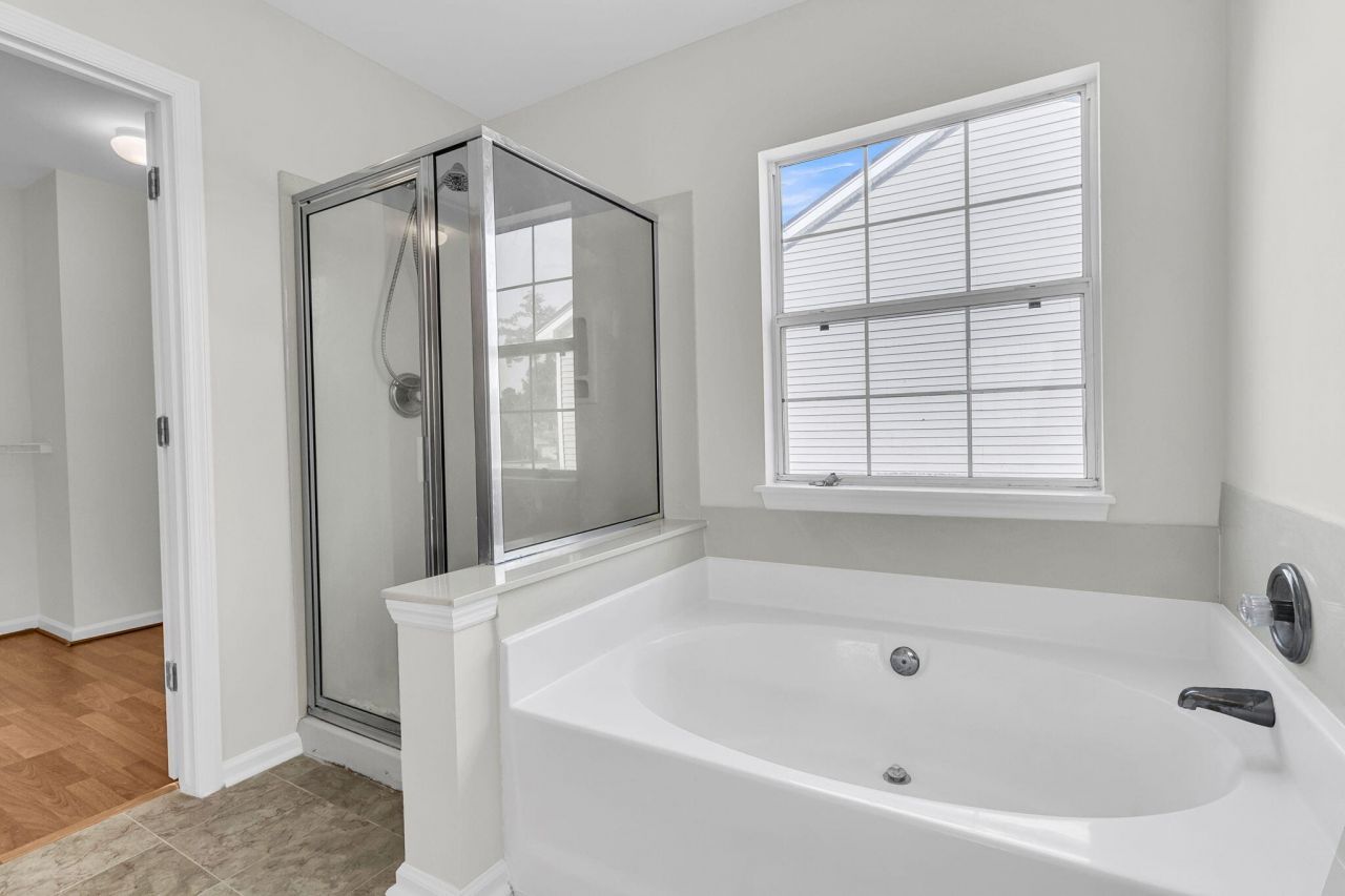 101 Wood Side Drive Photo 33