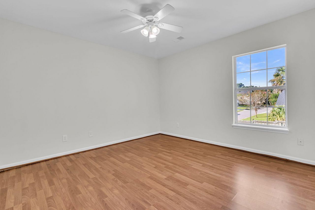 101 Wood Side Drive Photo 35