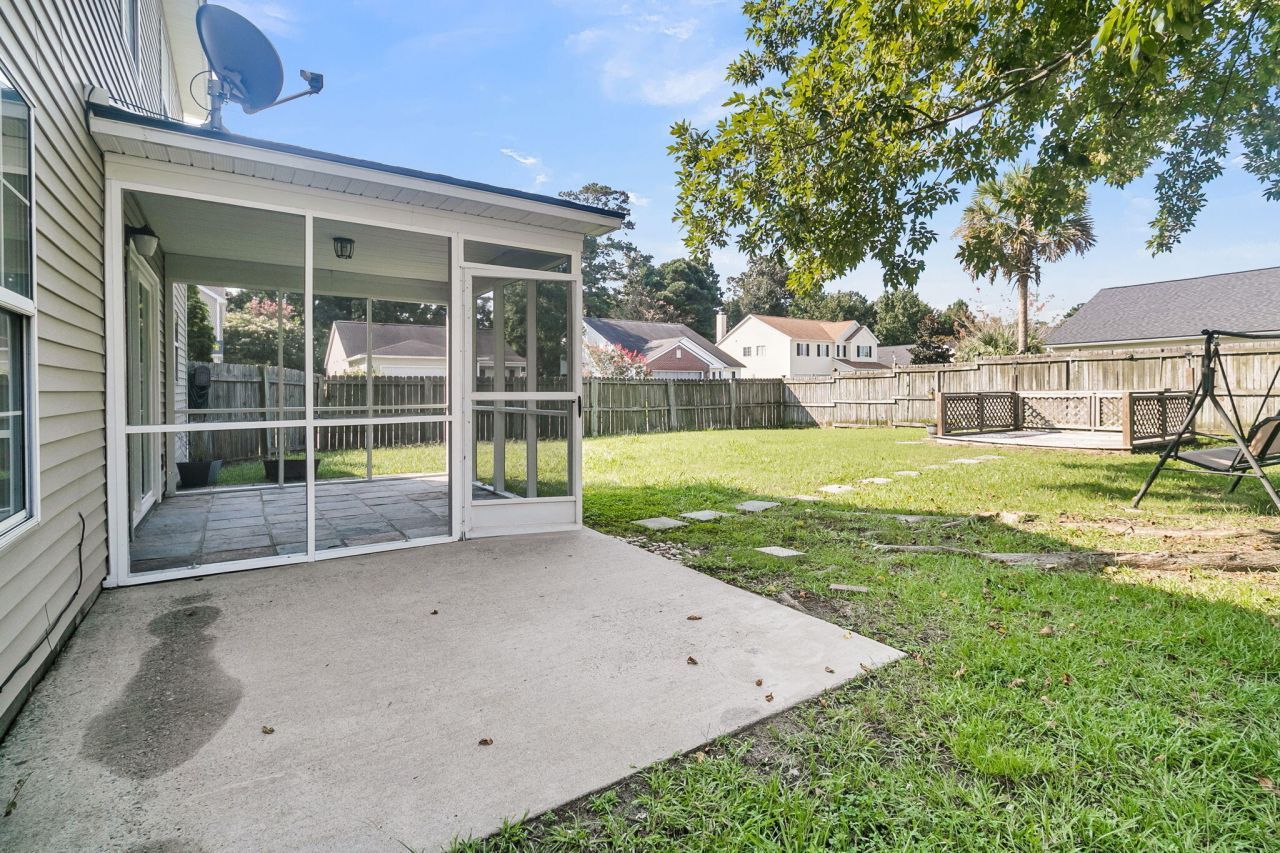 101 Wood Side Drive Photo 41