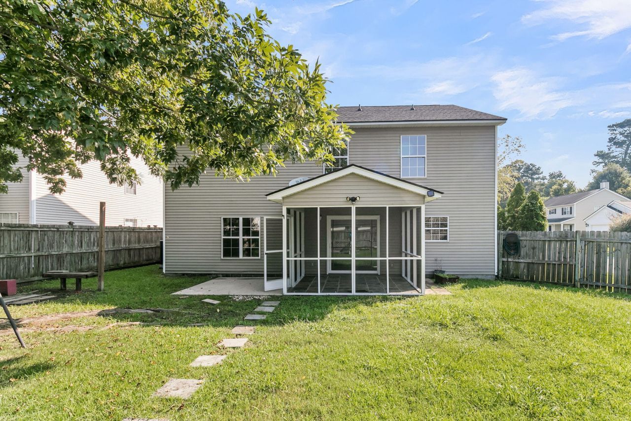 101 Wood Side Drive Photo 45