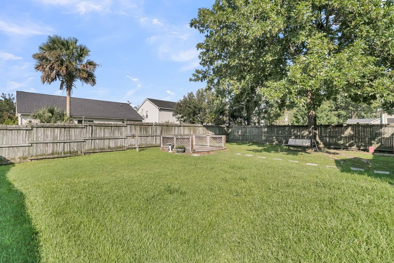 101 Wood Side Drive Photo 47