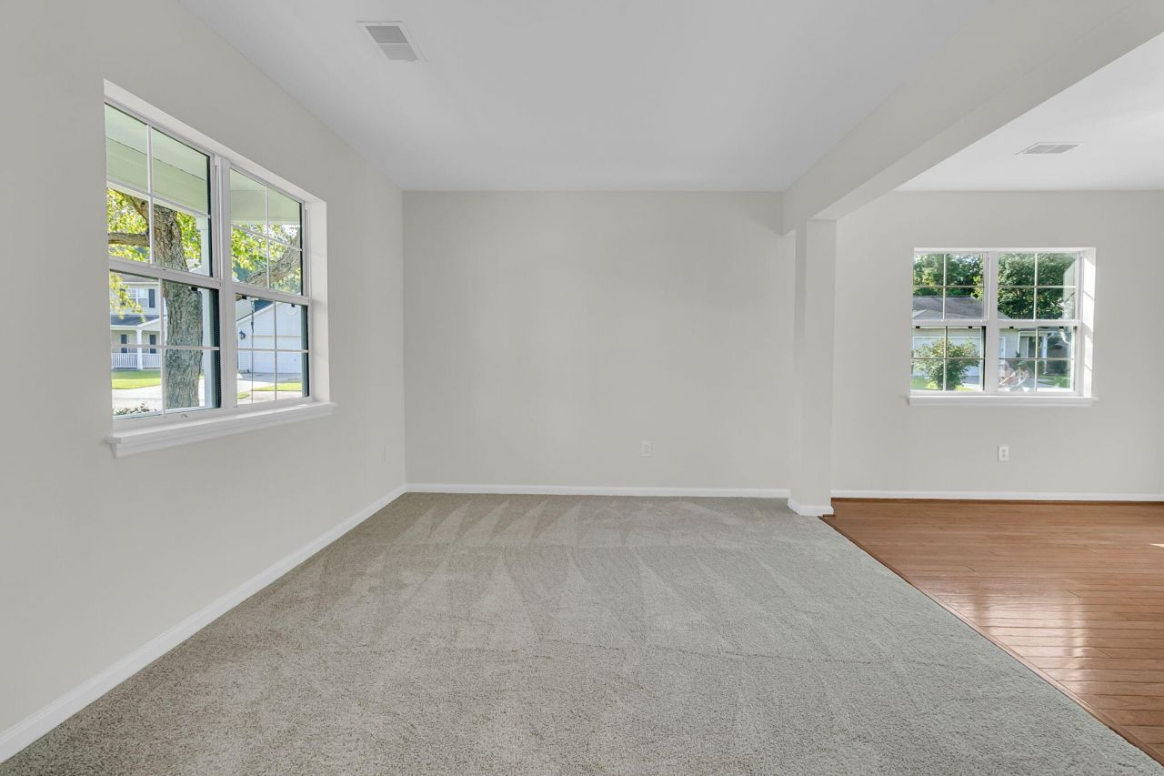 101 Wood Side Drive Photo 9