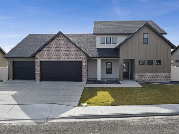 645 Canyon Crest Drive W, Twin Falls, ID 83301