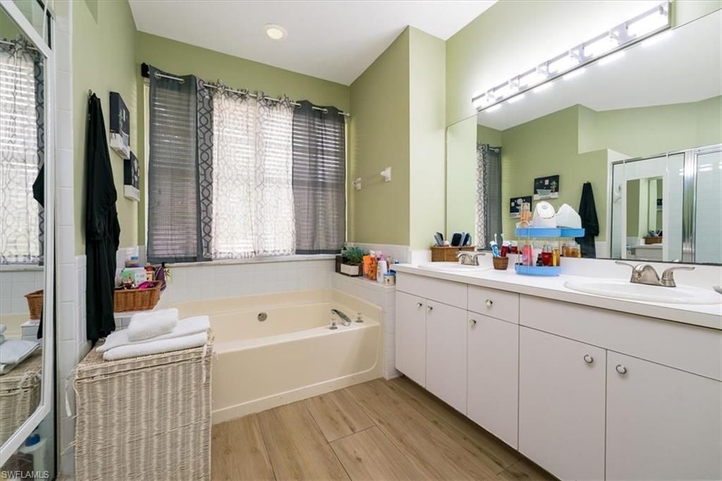 22855 Forest Ridge Dr, Estero, FL 33928 Photo