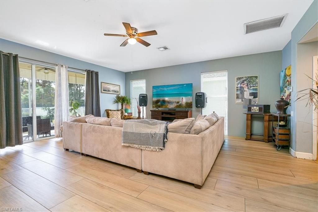 22855 Forest Ridge Dr, Estero, FL 33928 Photo