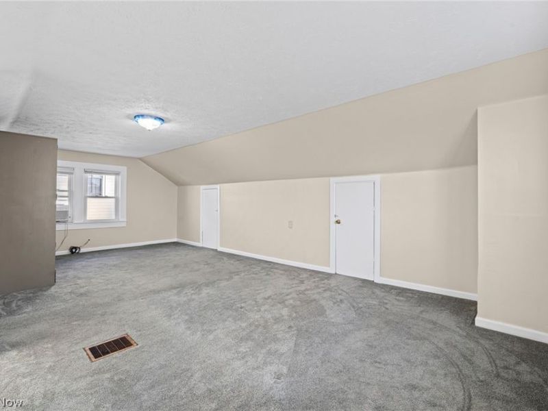 3276 W 130th, Cleveland, OH 44111 Photo 14