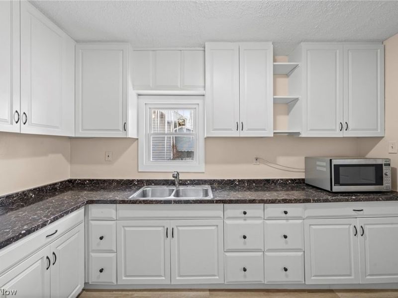 3276 W 130th, Cleveland, OH 44111 Photo 4