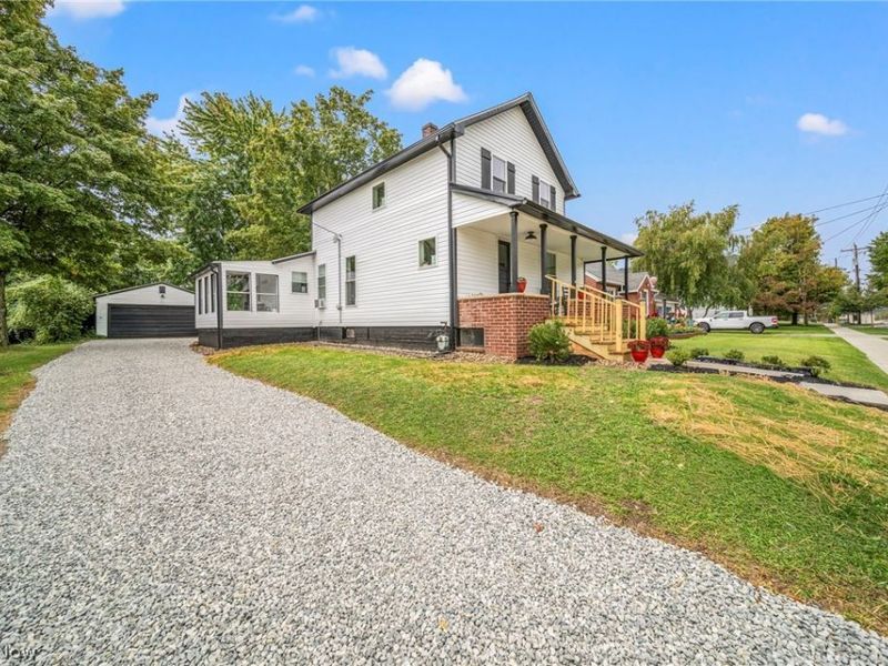 116 Chardon Avenue, Chardon, OH 44024 Photo 3