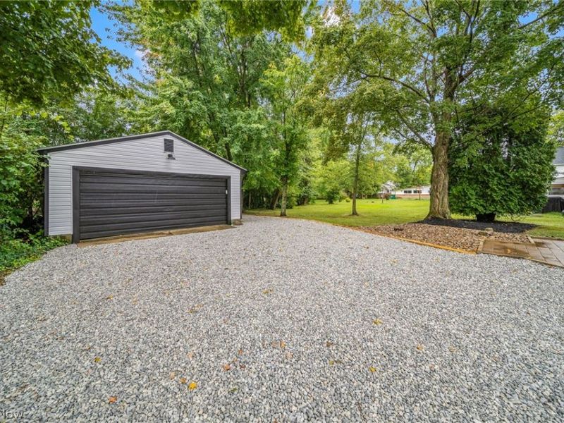 116 Chardon Avenue, Chardon, OH 44024 Photo 34