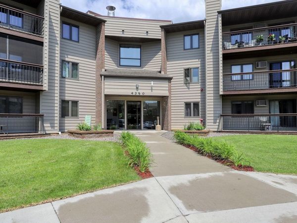4350 Trenton Lane N, Unit 104, Plymouth, MN 55442