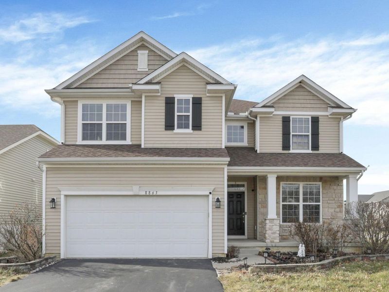8863 Olenbrook Drive, Lewis Center, OH 43035 Photo 1