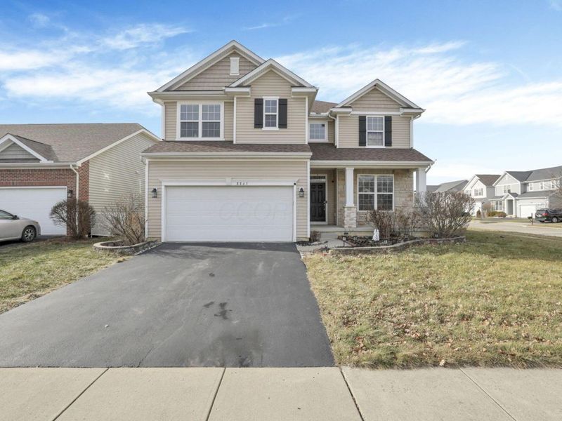 8863 Olenbrook Drive, Lewis Center, OH 43035 Photo 2