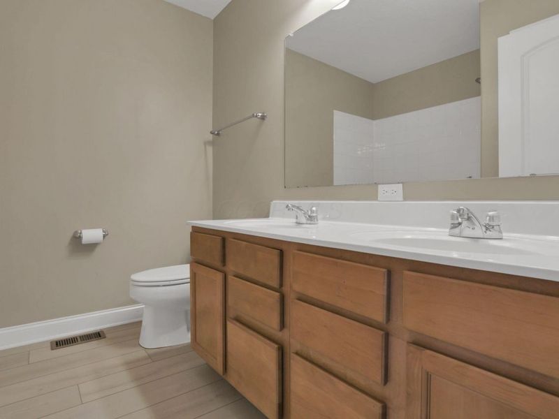 8863 Olenbrook Drive, Lewis Center, OH 43035 Photo 42