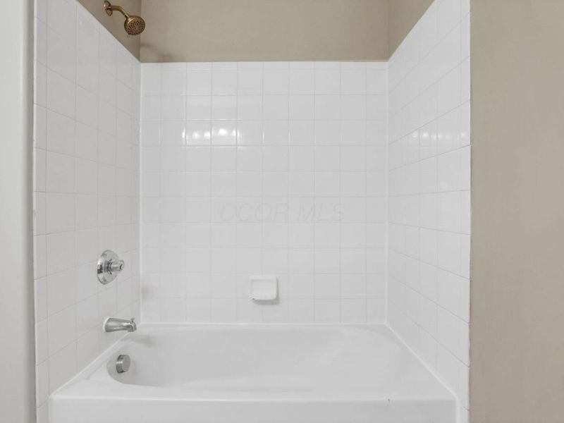 8863 Olenbrook Drive, Lewis Center, OH 43035 Photo 43