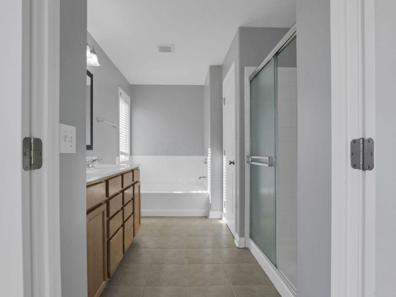 8863 Olenbrook Drive, Lewis Center, OH 43035 Photo 55