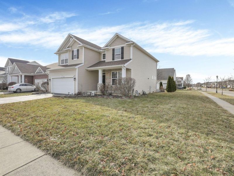 8863 Olenbrook Drive, Lewis Center, OH 43035 Photo 6