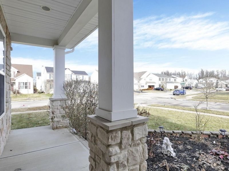 8863 Olenbrook Drive, Lewis Center, OH 43035 Photo 7