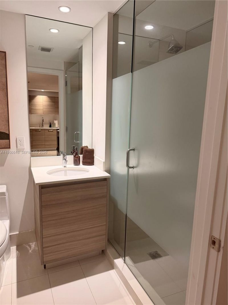121 NE 34th St, Unit 2806A, Miami, FL 33137 Photo