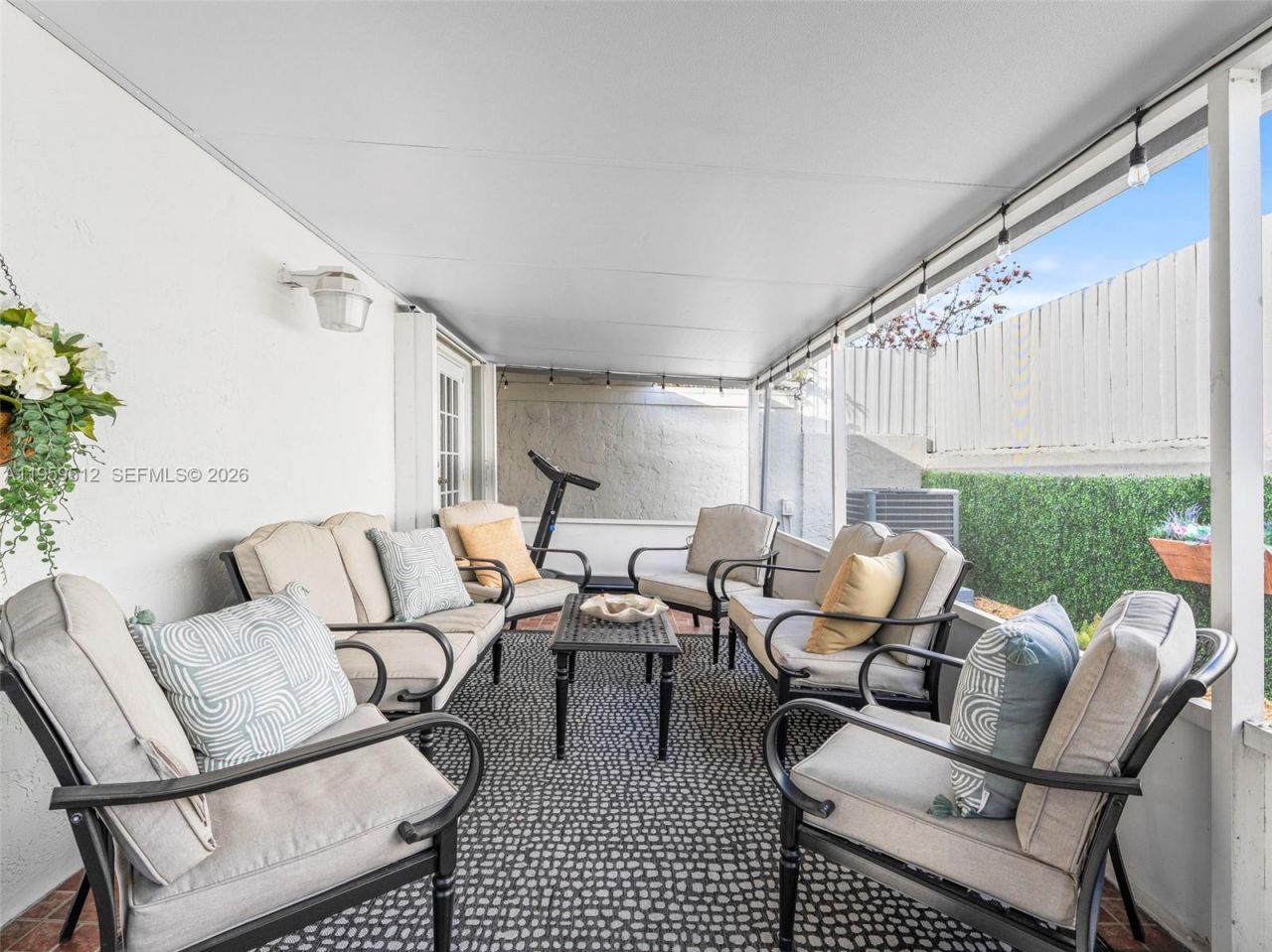 951 SW 124th Ct, Miami, FL 33184 Photo