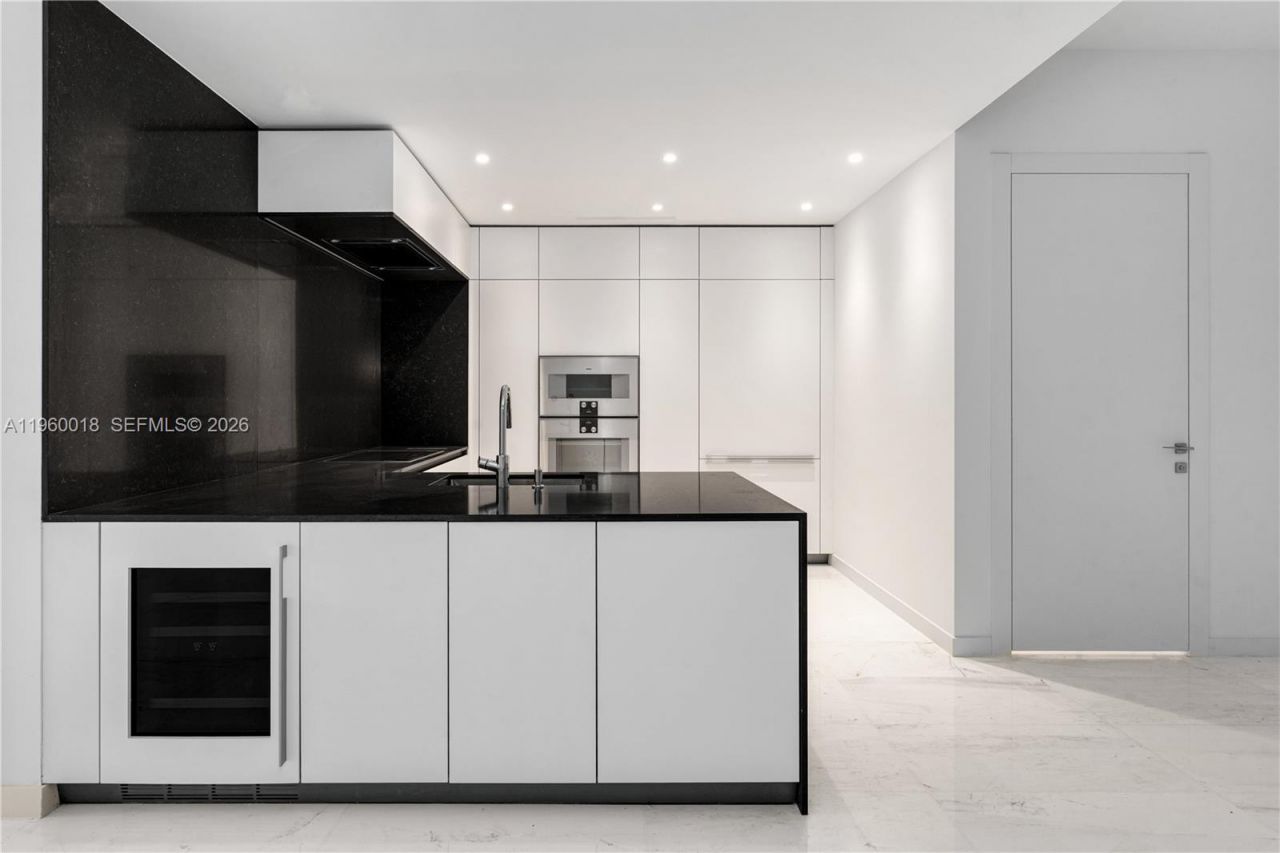 300 Biscayne Blvd Way, Unit 2009, Miami, FL 33131 Photo