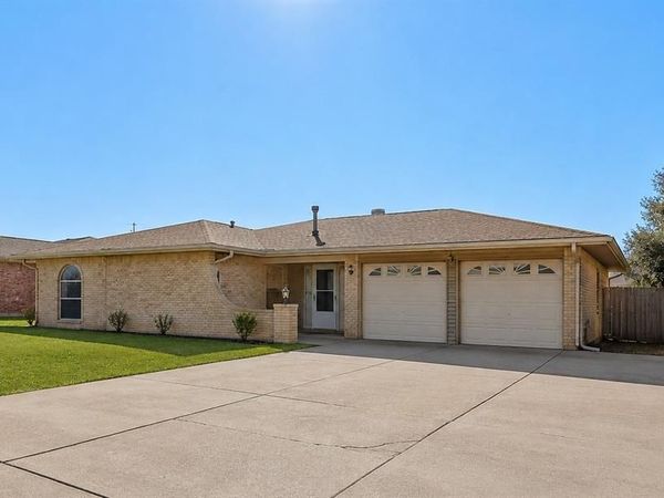 2106 Avalon Lane, Arlington, TX 76014