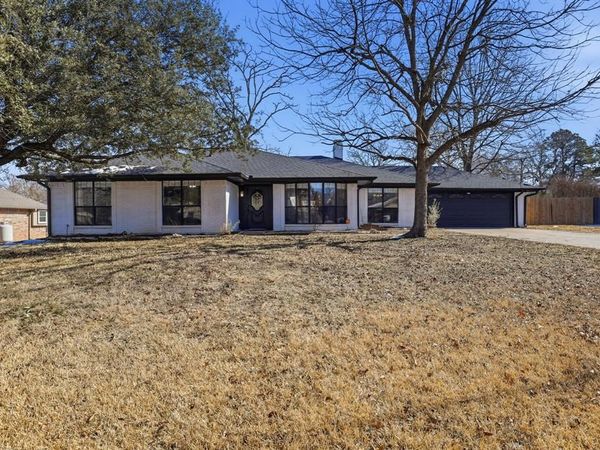 1050 Post Oak Lane, Reno, TX 75462