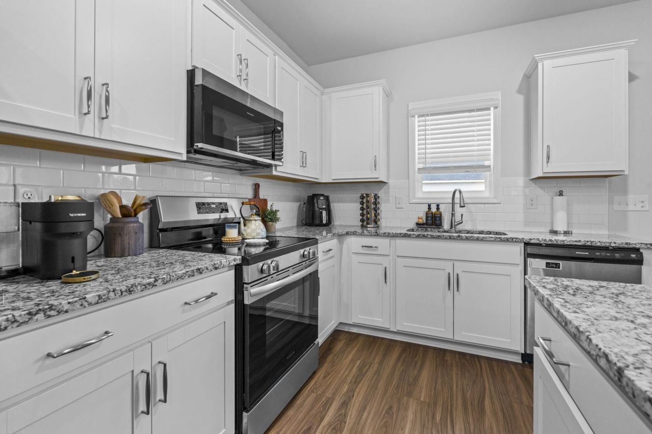 130 Hancher Dr. Photo 11