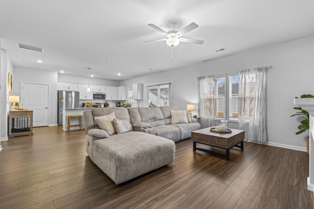 130 Hancher Dr. Photo 18