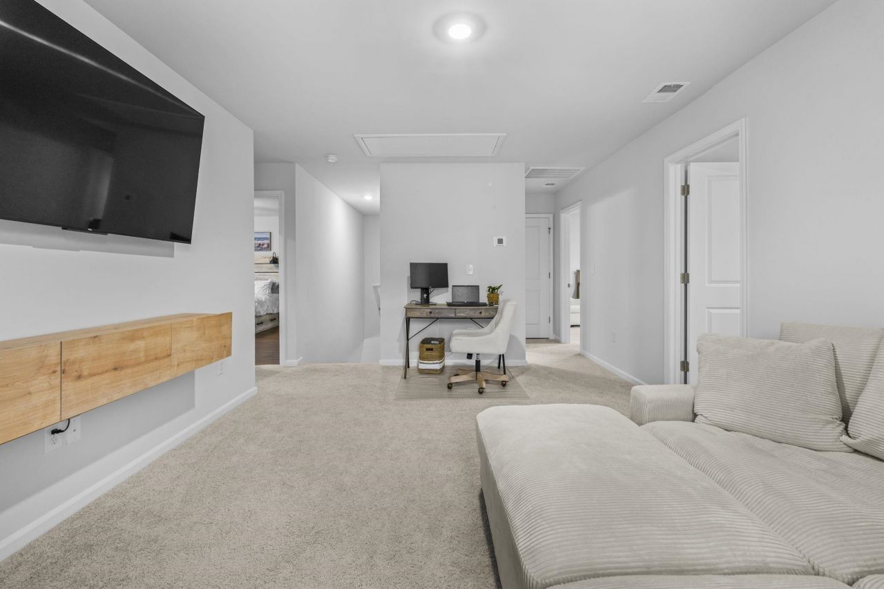 130 Hancher Dr. Photo 25