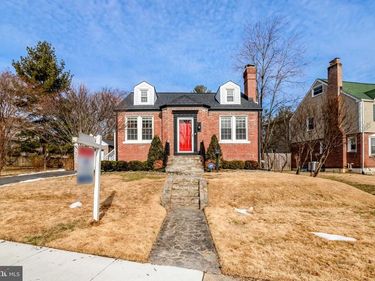 6070 WOOTEN DRIVE, FALLS CHURCH, VA 22044