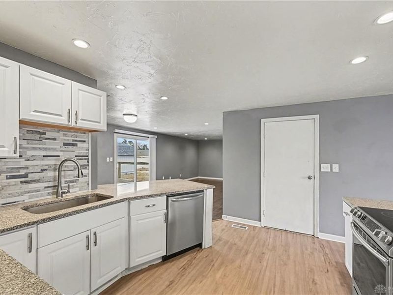 1028 Hazel Avenue, Englewood, OH 45322 Photo 7