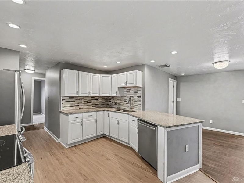 1028 Hazel Avenue, Englewood, OH 45322 Photo 8