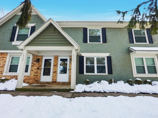 5730 Crossing Court, Unit 1, Columbus, OH 43231